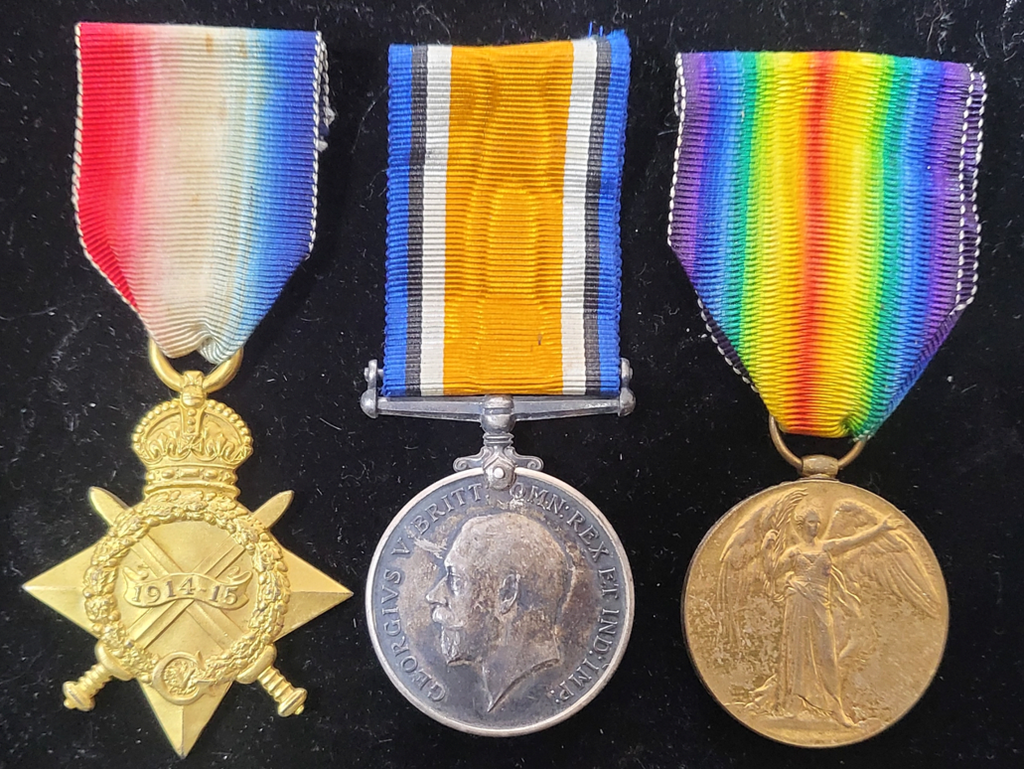 P84 Trio: 1914/15 star, British War and Victory Medal all correctly im ...