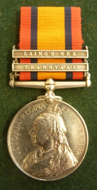 Single : QUEENS SOUTH AFRICA MEDAL 1899 two clasps "T & L. Nek" correctly impressed to 1084 PTE H. CASEY, SCOTTISH RIFLES - NEAR EF SOLD